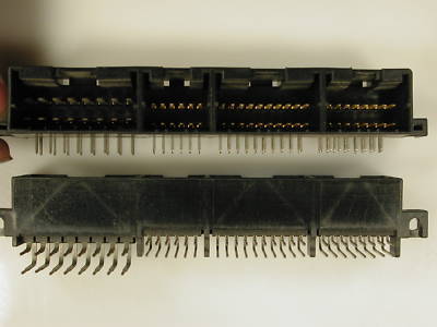 Amp mutilock connector 64 postion p/n:174151-2