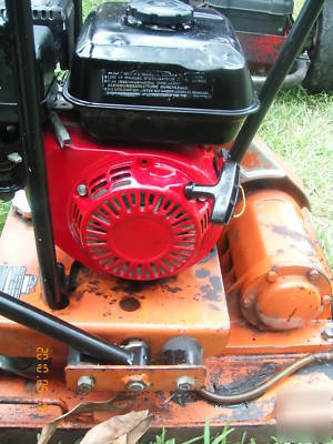 Mikasa mvc-90L vibrating plate compactor mvc 90L