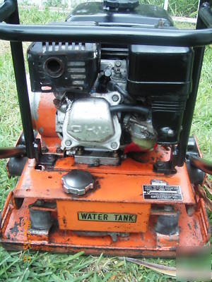 Mikasa mvc-90L vibrating plate compactor mvc 90L