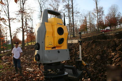 Trimble 5605DR200+ robotic total station