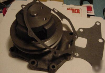 Water pump - 2000-3000-4000-5000-7000, etc ford tractor