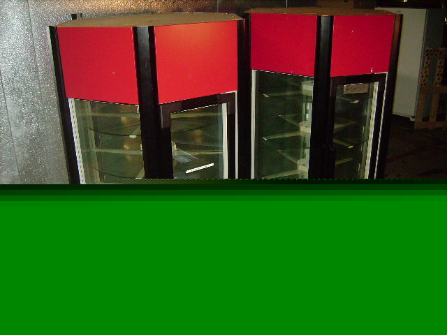 Oscartielle rotating display case