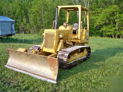1983 caterpillar D3B