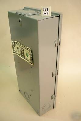 Eaton 100 a safety disconnect switch DG323URB rainproof