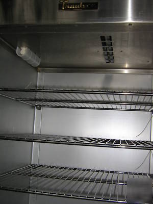 Traulsen commercial refrigerator stainless nu$6K la,cal