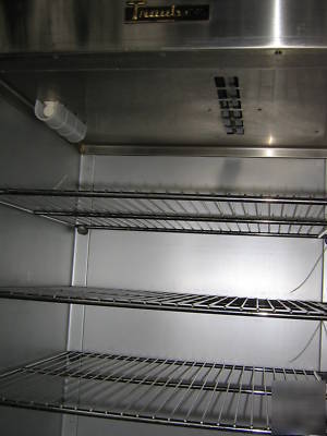 Traulsen commercial refrigerator stainless nu$6K la,cal