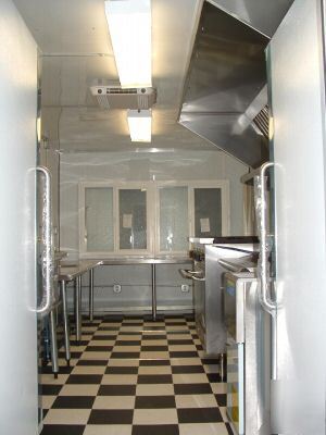 2010 concession trailer / mobile kitchen 8.5 x 18 