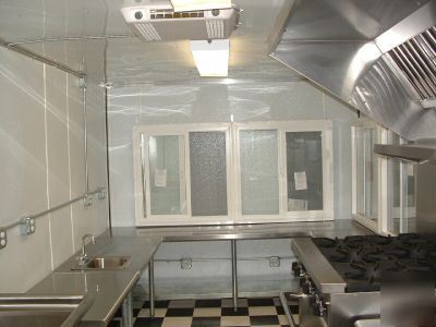2010 concession trailer / mobile kitchen 8.5 x 18 