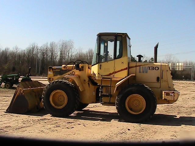 New 2001 holland LW130B rubber tire wheel loader