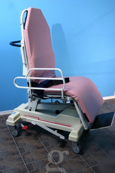 Hill-rom wy'east totalift ii patient transfer chair