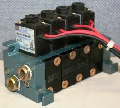 Mac 45A-SA1-dfba-2BK pneumatic valve (4) w/ manifold