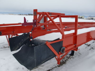 Milestone potato conveyor, crop moving equipment