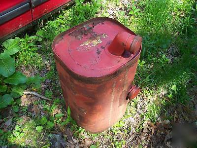 Farmall f-20 tractor. parts or restore.