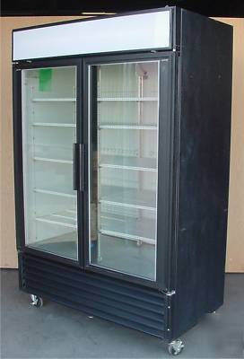True gdm-49F freezer swing glass door merchandiser