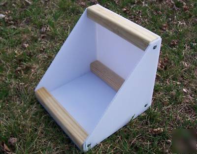 Small nesting box for chicken coop hen house poultry 