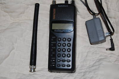 Radio shack pro-90 300 channel trunking police scanner