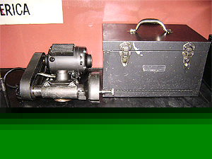 Dumore model 5-021 tool post grinder 9