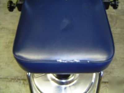 Smr ent/ beauty salon hydraulic procedure chair w/foot