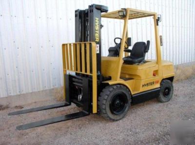 6,000 lb hyster H60XM forklift pneumatic diesel - 2000