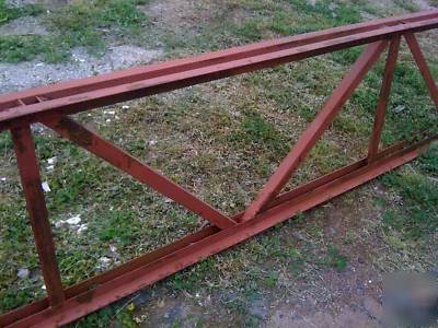 97PC bar joists roof celing (33.8 ft, 8 x 4-1/2IN x 22)