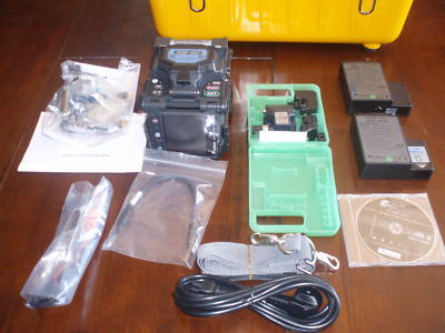 New fsm-60S brand fujikura fusion splicer kit 2 yearwar