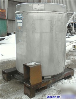 Used- fabricated metals inc liqua-bin liquid tote, 46.1