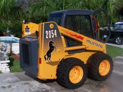 2008 mustang 2054 skid loader 40 hrs