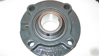 Qty. 1 UCFC209-26 flange unit bearing & 2 UCFC209-28 