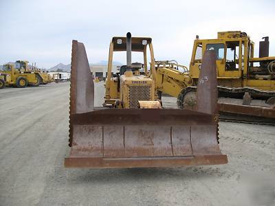 TD9H international dozer, dual slopeboards, ripper