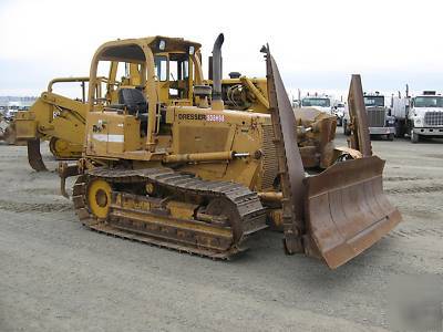 TD9H international dozer, dual slopeboards, ripper