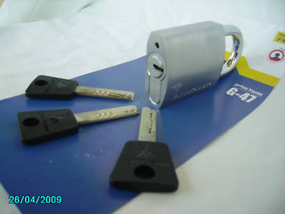 New padlock mul-t-lock g-47 locksmith 3 keys multlock