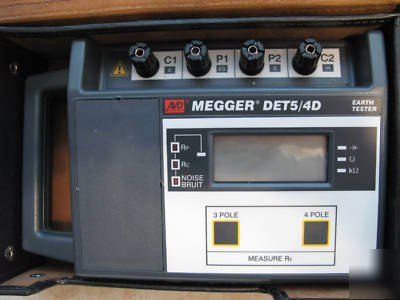 Megger DET5/4D earth tester kit w acc. used - working