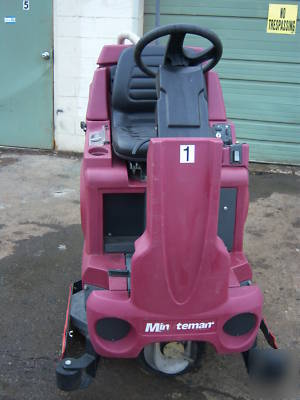 Minuteman scv 28/32 rider scrubber 32