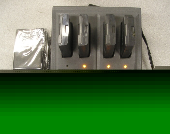 New extech S3000 4X battery charger 767800 w/5X batteri