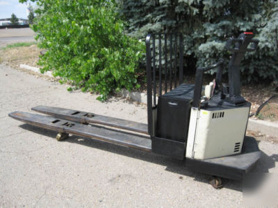 Crown rideable electric pallet jack - double length