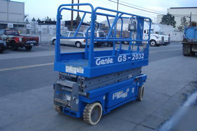 Genie gs-2032 electric scissorlift