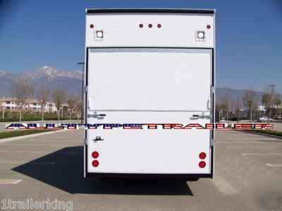 Closed v-nose atv car rv stacker style enclosed trailer