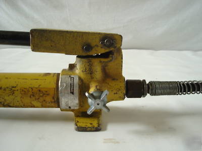 Enerpac P39 hydraulic hand pump p-39 p 39