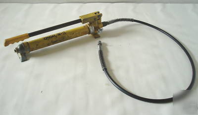 Enerpac P39 hydraulic hand pump p-39 p 39