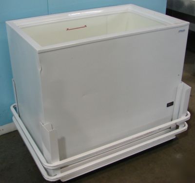 Fricon bunker style cooler or freezer, 45