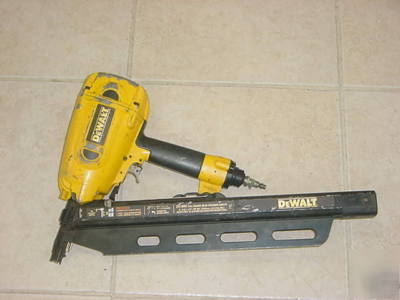 Dewalt D51844 20 degree full round head framing nailer