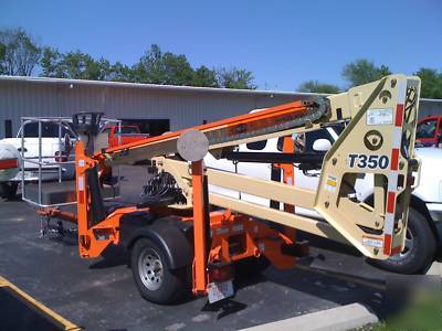 Jlg T350 towable man lift-under 8 hours great condition