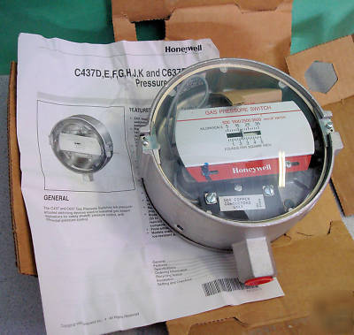 New honeywell C437G-1028 gas/air pressure switch, 