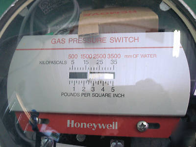 New honeywell C437G-1028 gas/air pressure switch, 