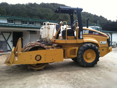 2005 caterpillar cp 433 c padfoot compactor / low hrs