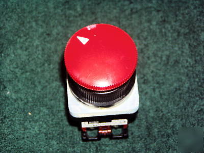 Fuji AR30N0R-11R e-stop command switch 1A1B 