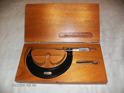 Starrett no 436 outside micrometer 3