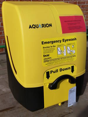 Aquarion portable emergency eyewash station 