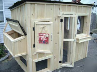 Beautiful chicken coop hen house poultry shelter