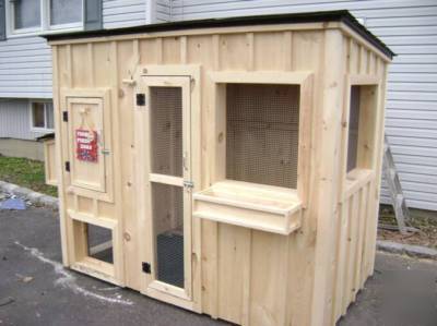 Beautiful chicken coop hen house poultry shelter